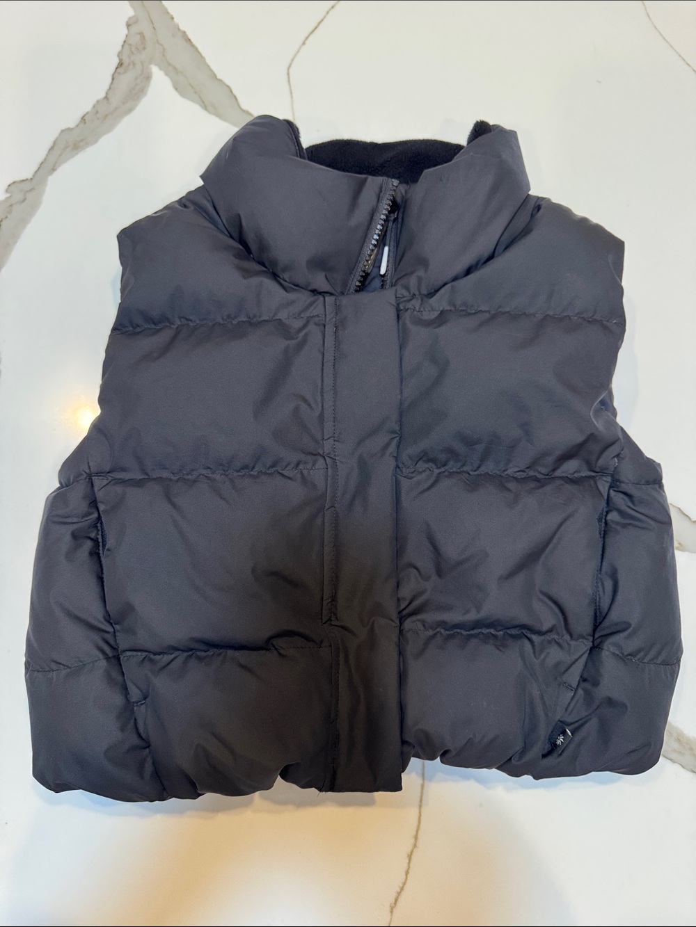 LIKE NEW Athleta Kids Black Puffer Vest - Quilted Warmth XS /6